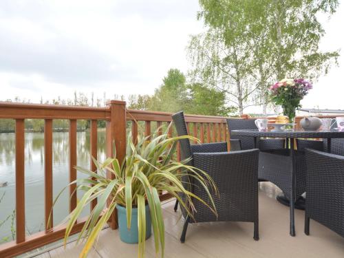 2 Bed in Tattershall Lakes 50360