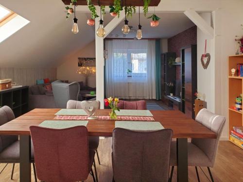 Food and beverages, luxuriose Ferienwohnung mit privatem Wellnessbereich in Dautphe