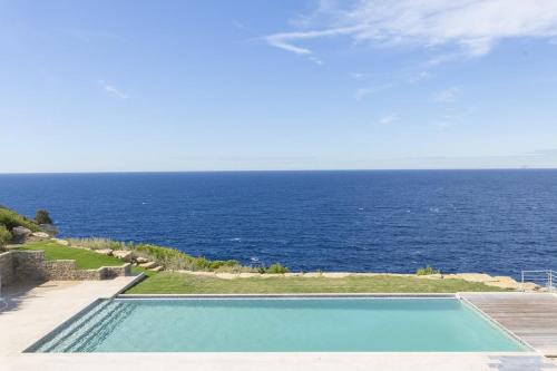 Kilátás, Dzov in Le Jas des Amandiers