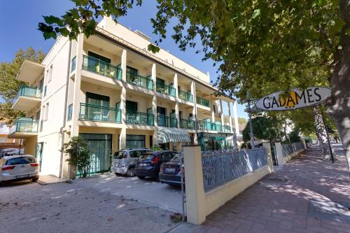 Hotel Gadames - Lunch on the Beach