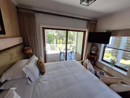 Two-Bedroom Villa image 10
