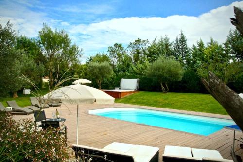 la villa d'Ariane-piscine-jaccuzi-15 mn Mer