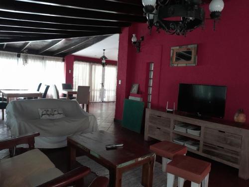 Közös társalgó / TV, Hotel y Casa de Campo Oasis Campero - Ezeiza Aeropuerto -San Vicente in San Vicente