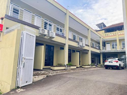 Fakhira Residence in เซียนจูร์