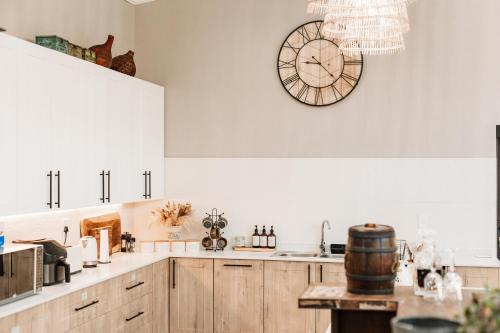 Chawal stays @ Leguan