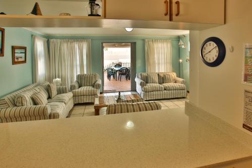 Three-Bedroom House image 8