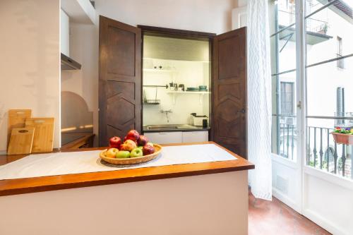 Tintori 1st floor loft in the heart of the city - image 13