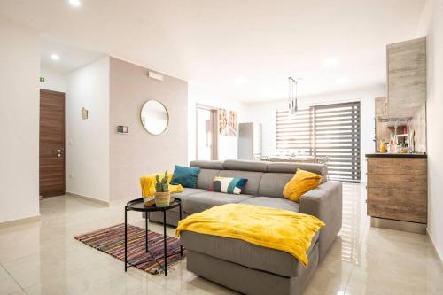 Modern, Bright & Spacious Apartment near the sea, Marsaskala (foto 5)