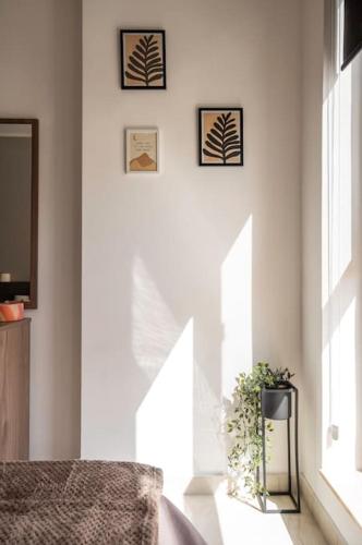 Modern, Bright & Spacious Apartment near the sea