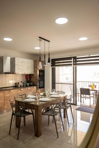 Modern, Bright & Spacious Apartment near the sea, Marsaskala (foto 3)