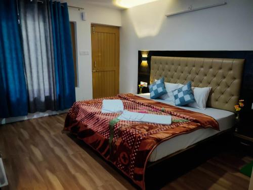 Hotel Durga Mall Road Manali