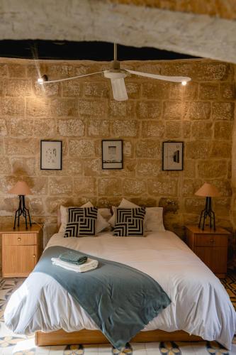 Charming & Stylish Historic Farmhouse with Pool Charming & Stylish Historic Farmhouse with Pool