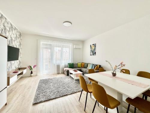 Dob House II 2bdrm II 2bthrm, Budapeszt (zdjęcie 3)