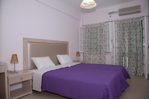 2 bedrooms, 5 beds