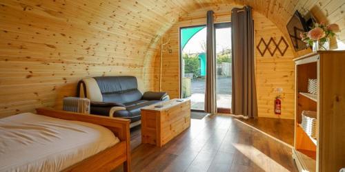 Original Glamping Pod with Hot Tub