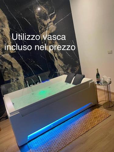 Hot tub, Relax Apartment 39 in Crotone