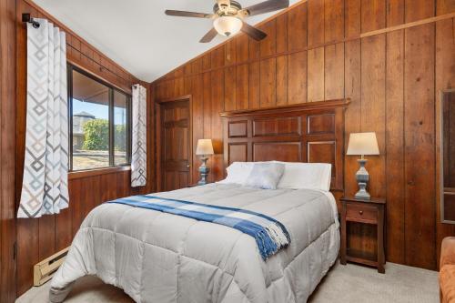 Cornerstone Cabin at Springdale Cornerstone Cabin at Springdale