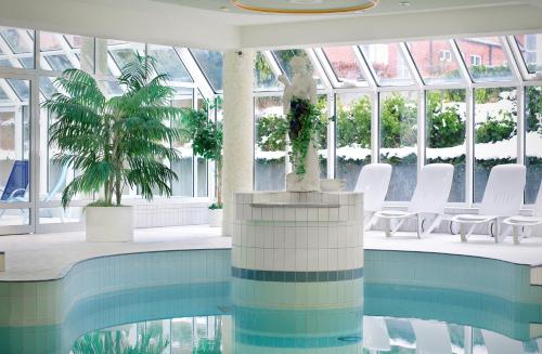 Ringhotel Hohe Wacht - image 11