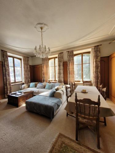 Faciliteiten, Lötschberg Zentrum (Lotschberg Zentrum) in Kippel