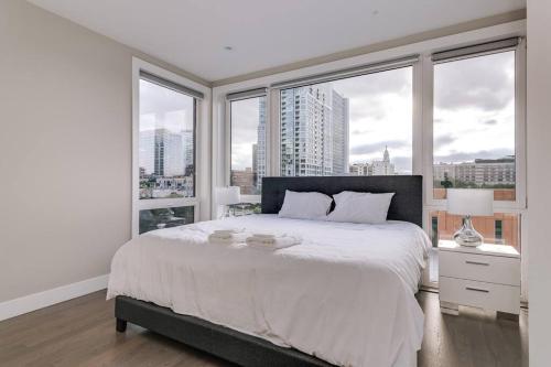 Breathtaking Downtown Penthouse B - Sleeps 11