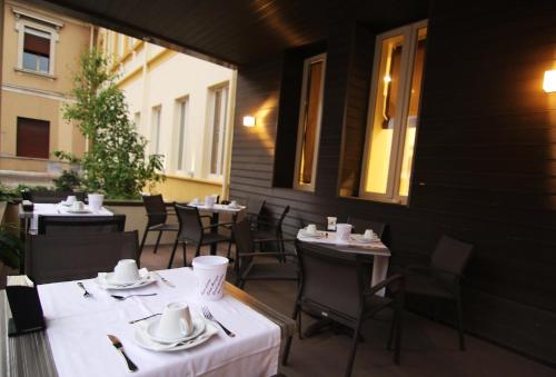 Sole Hotel Verona - image 2