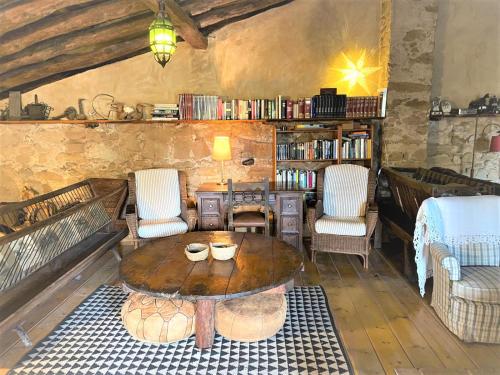 Szórakozási lehetőségek, Can Miqueló - casa rural 16 hòstes (Can Miquelo - casa rural 16 hostes) in Prat de Comte