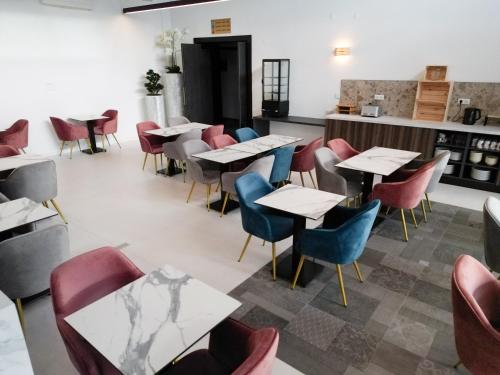 Arrow Hôtel - 식음료(F&B)