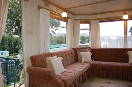 Little Oak Place Caravan A26 at The Woodlands