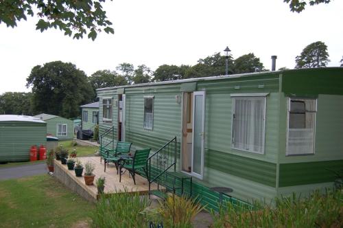 Little Oak Place Caravan A26 at The Woodlands