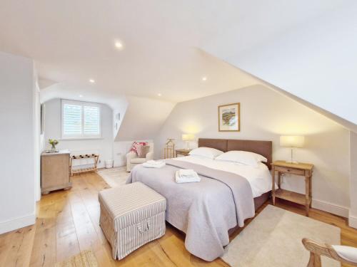Castleton  Chichester - main image