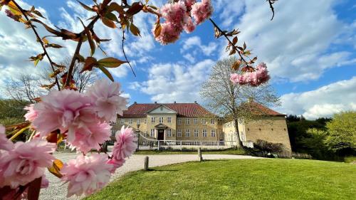 . Skjoldenæsholm Slot