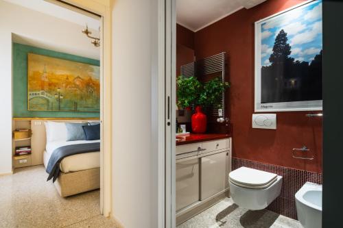 Grand Canal Luxury Apartments With Terrace R&R - image 12