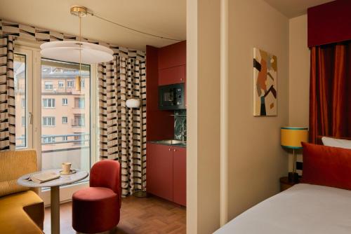 room detail thumbnail 0