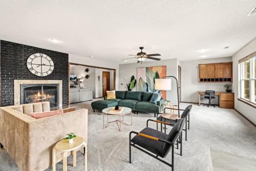 Hillside Hideaway - Lake Access - Hot Tub Hillside Hideaway - Lake Access - Hot Tub