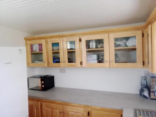 2-Bed-Sleeps 5-Private terrace-Sea View-Parking in Saint Patrick