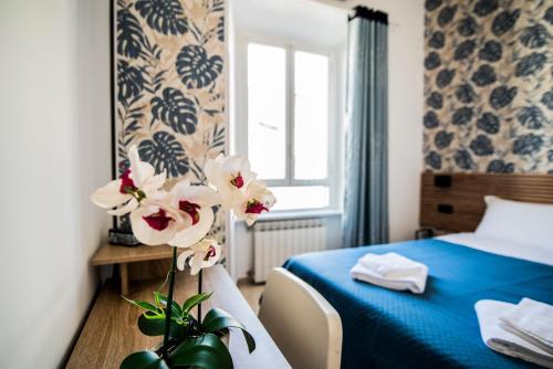Hotel Dell'Urbe - Tap to explore photos