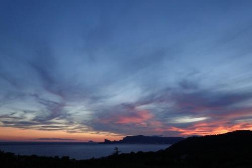 Kilátás, Roba Capeu in Le Jas des Amandiers