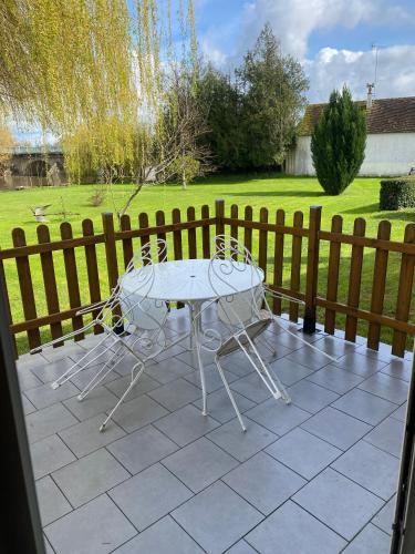 Le Petitepinay Chambres et Gite in Fresnay-sur-Sarthe