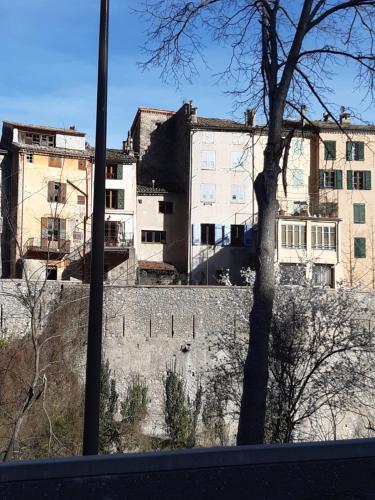 Entrevaux appartement avec vue