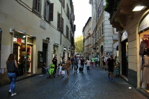Campo De’ Fiori Prestige Rooms - image 3