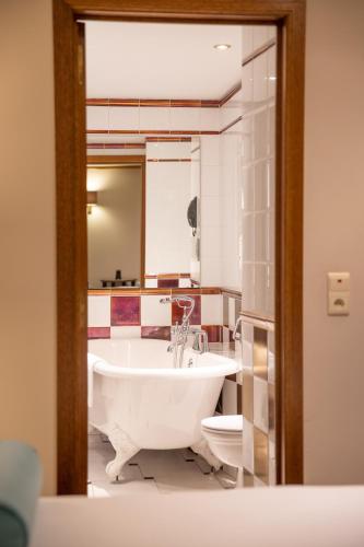 Hotel de la Poste - Relais de Napoleon III - image 12