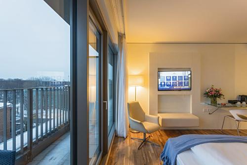 room detail thumbnail 1