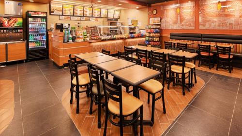 ห้องอาหาร, Best Western Airport in ทัลซ่า (OK)