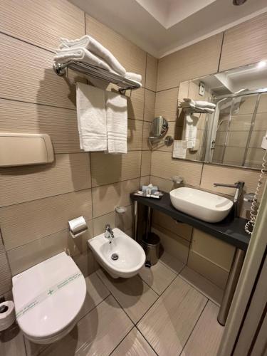 Comfort Single Room - Split Level image 4