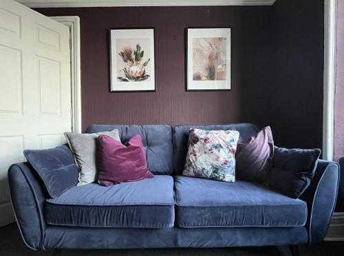 For contractors nr Worthing station large 4 bed 2bath house sleeps 10 by Eagle Owl Property photo 3