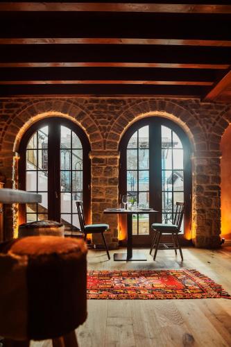 ทัศนียภาพภายนอกโรงแรม, Blerina's Agritourism Concept in อีร์เชก