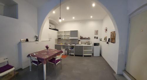 Il loft di Titti particolare open space WIFI free, Genua (Foto 3)