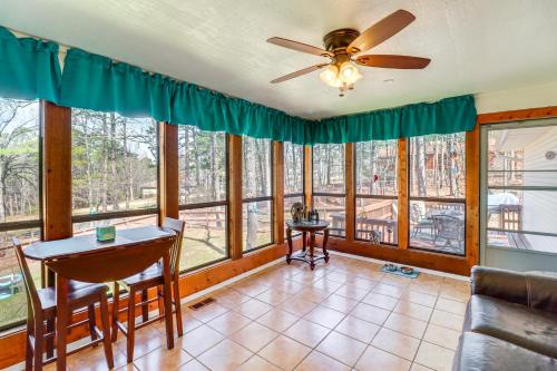 Fairfield Bay Home On Golf Course w/ Fenced Yard! in Fairfield Bay (AR)
