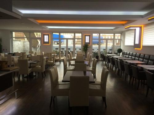 Hotel Slavie - image 2