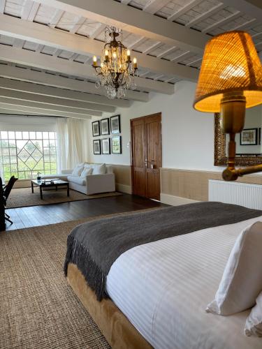 537571570 Narbona Wine Lodge